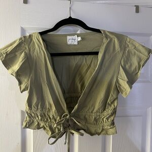 Size 4 Princess Polly tie front top